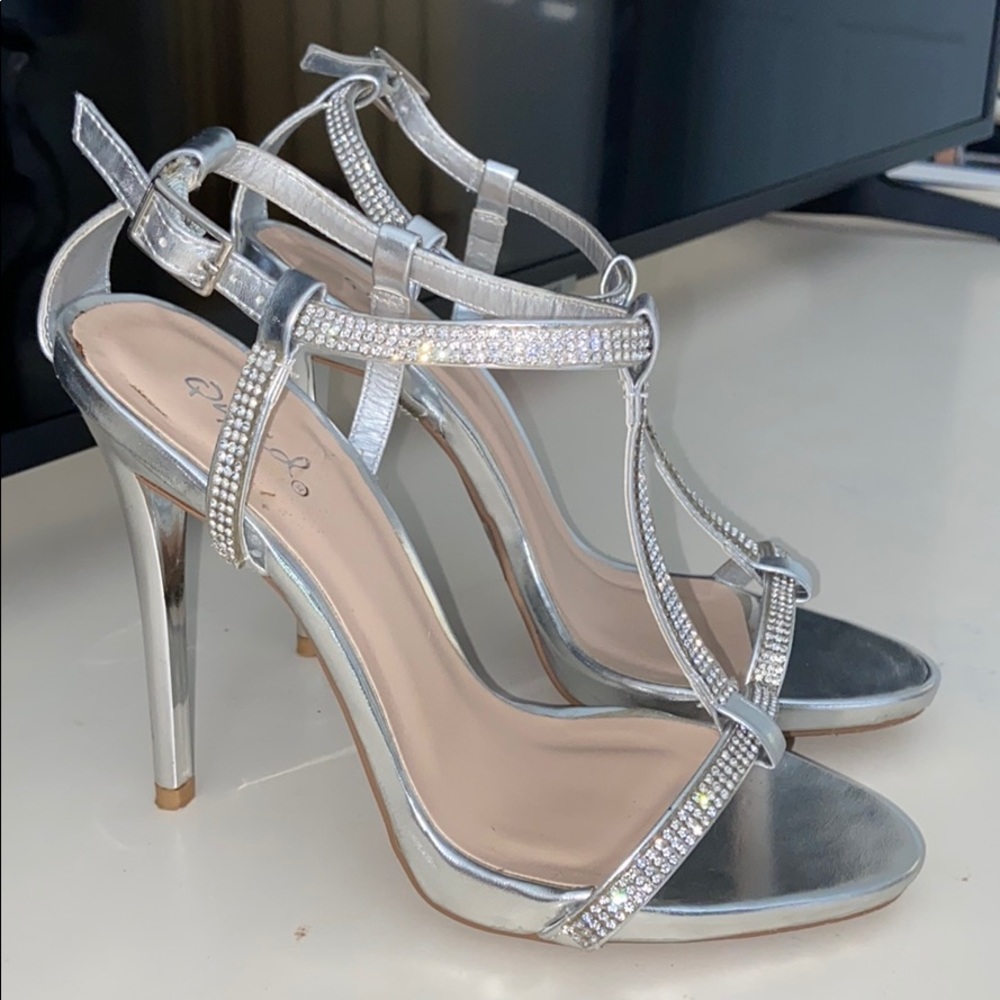 Sparkly High-heels - Picture 2 of 5